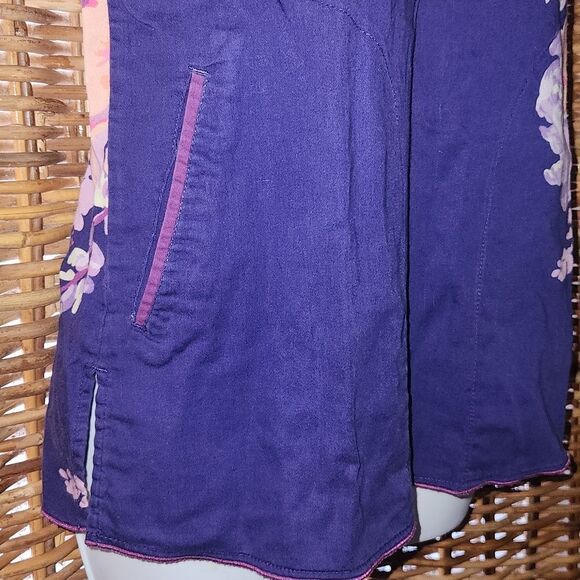 Koi by Kathy Peterson Scrub Top XS - Picture 3 of 6